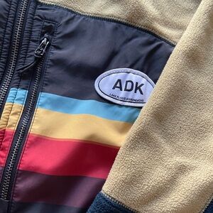 Locale Lake Placid Adirondacks stripe Fleece Jacket Pullover